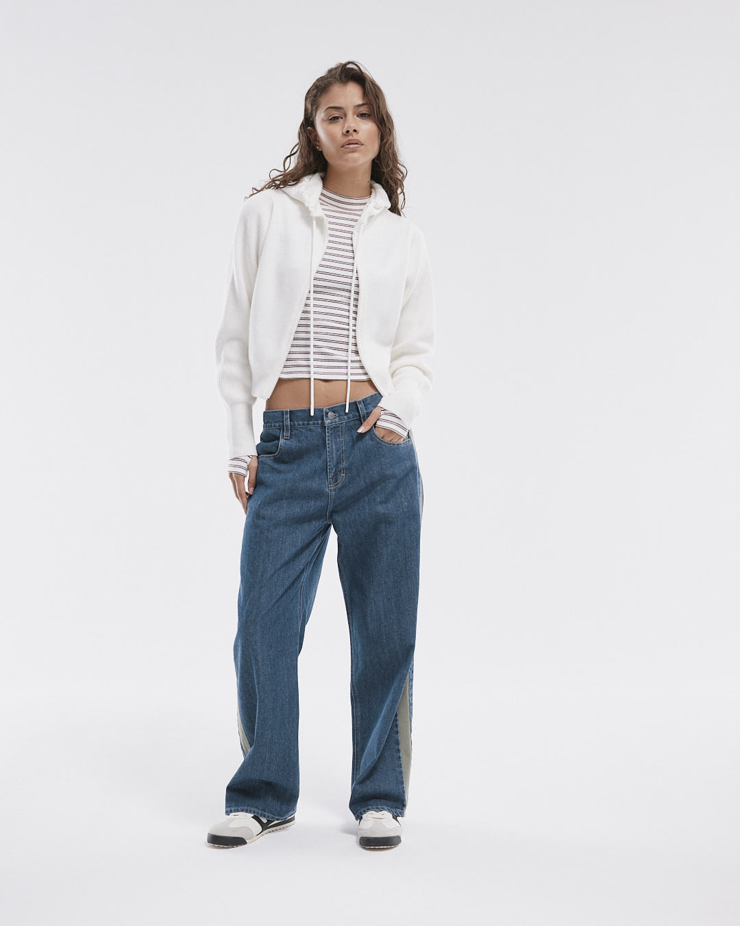 W2600101%02S